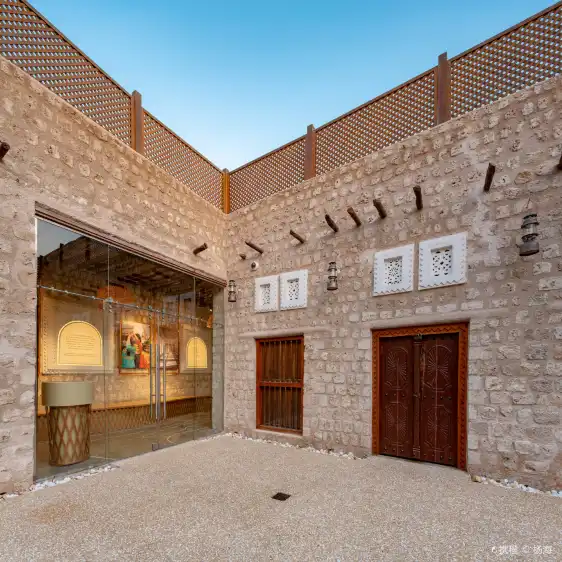 那不達大宅附近的飯店