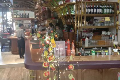 Ember Bistro - Cafe & Restaurant -