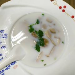 九华山本草香素食馆 User Photo