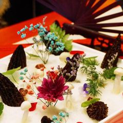 小龙翻大江·火锅美学(外滩店) User Photo