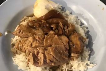 Chang Phueak Pork Leg Rice User Photo