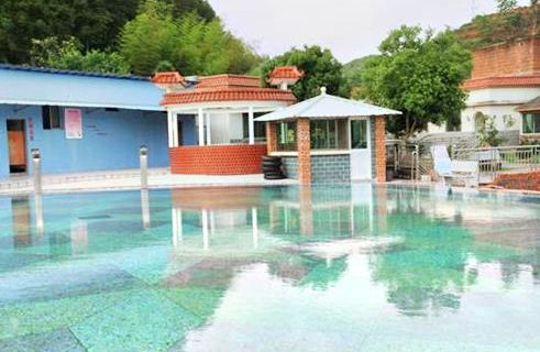 Hejiao Hotspring Holiday Resort