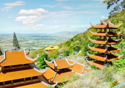 Linh Son Truong Tho pagoda