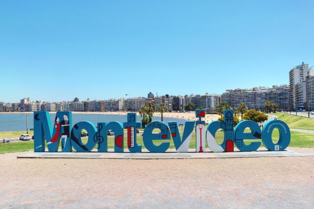 Montevideo sign