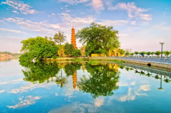 Hotels near Chua Tran Quoe