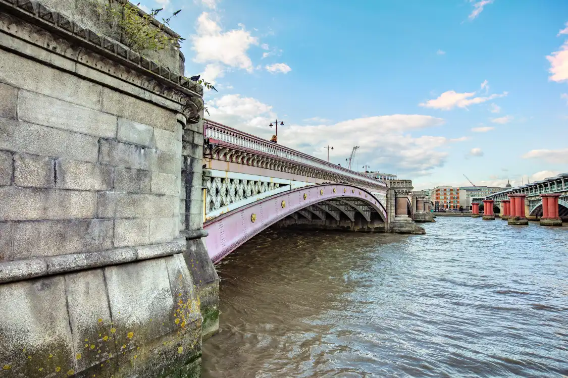 Hotel in zona Ponte dei Frati Neri