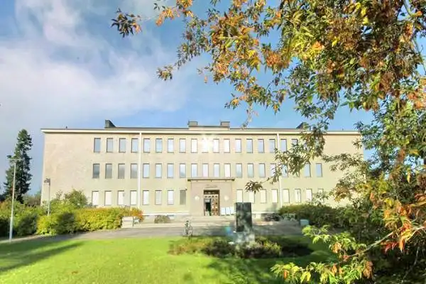Hotels near Luulajanpuisto
