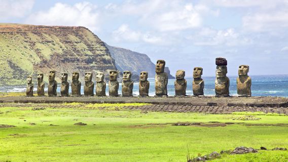 Statue moai a Hanga Roa