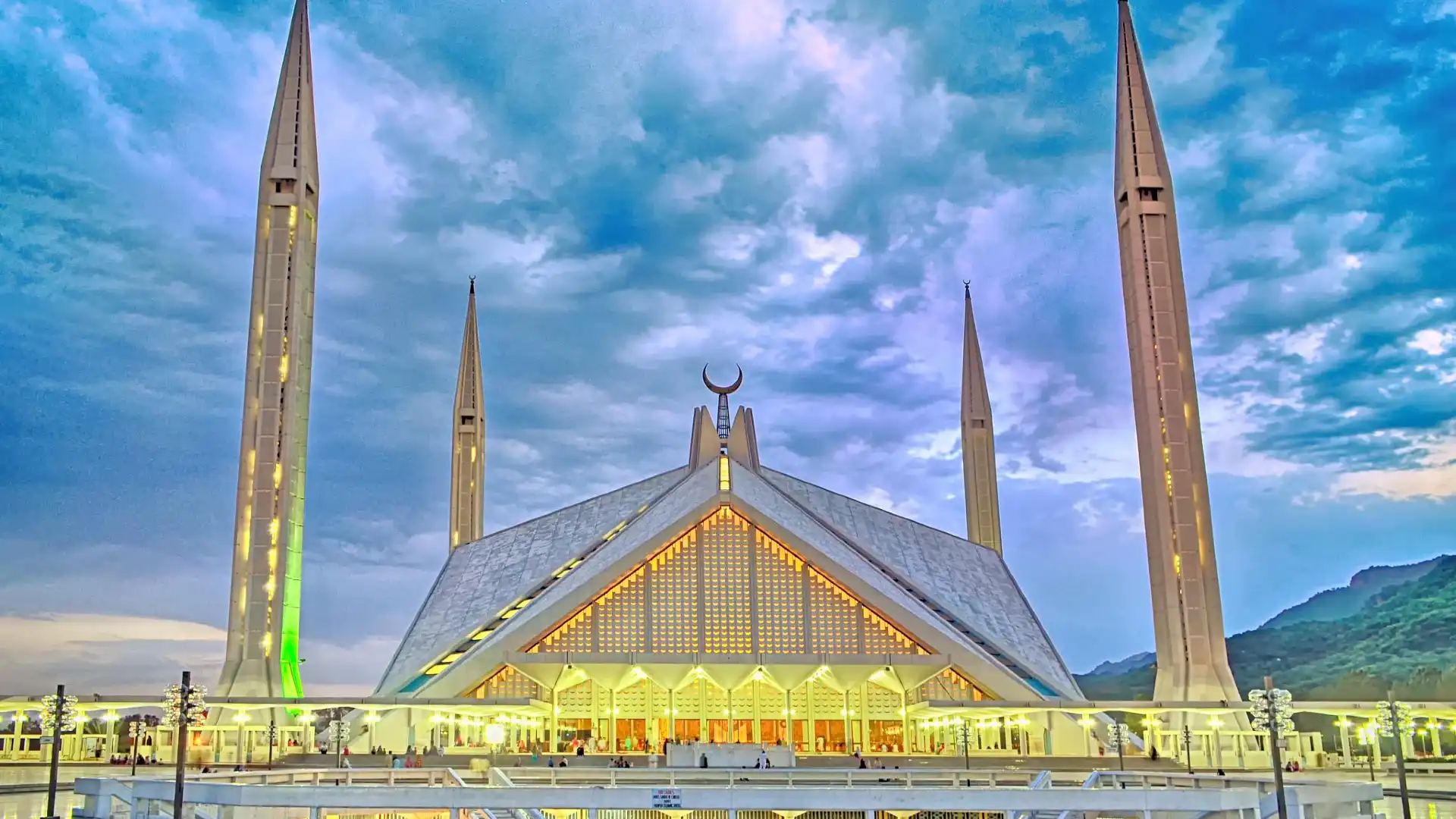 Hotel dekat Faisal Mosque