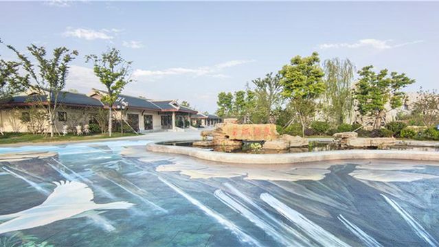 Daqian Swan Bay Hot Spring