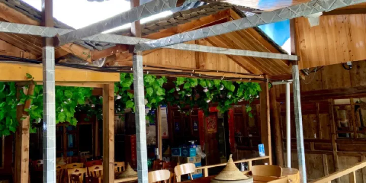 野生菌蒸汽石鍋魚