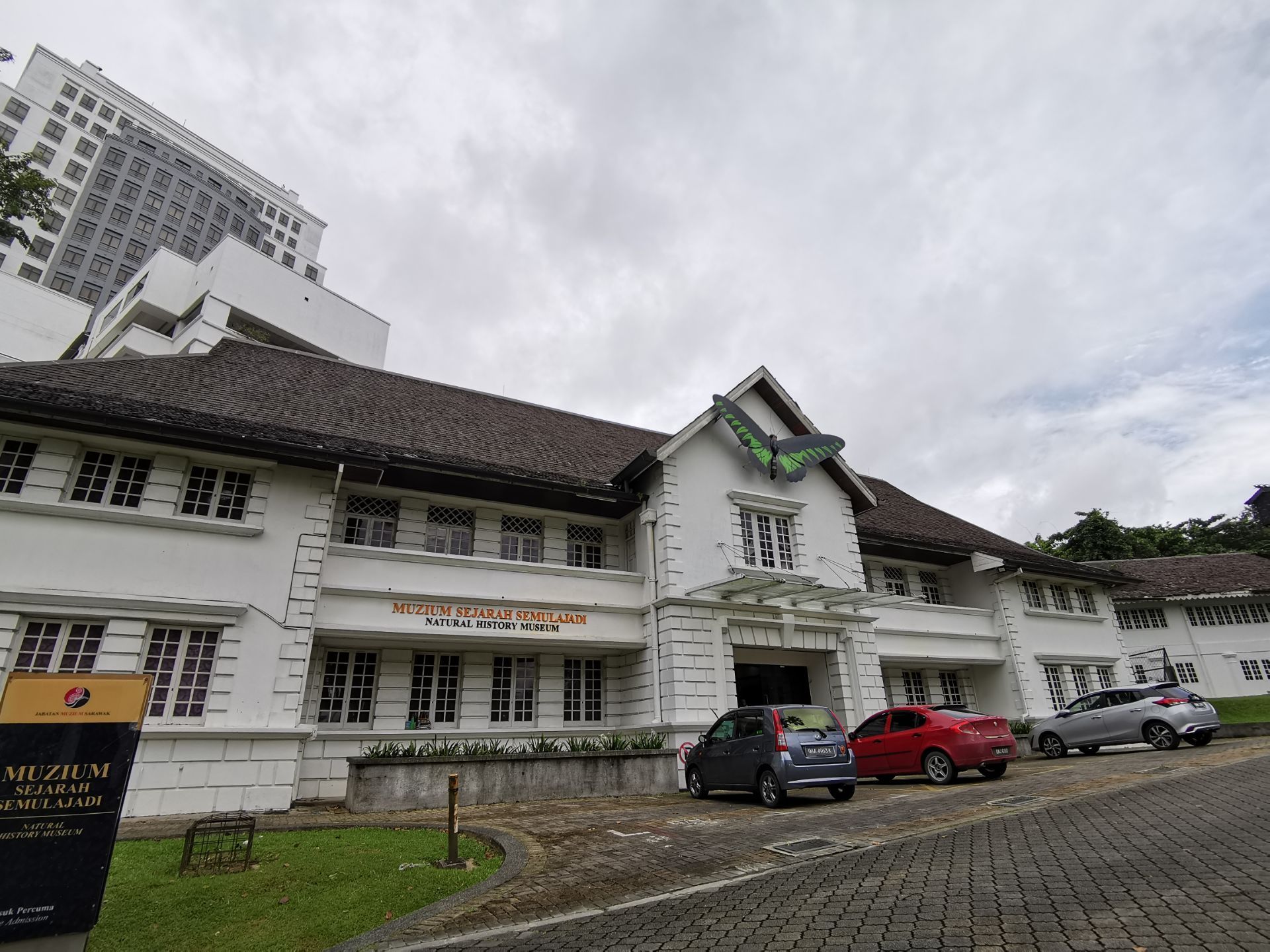 Muzium kuching sarawak