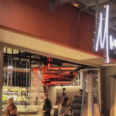 Moo Moo The Wine Bar + Grill 여행 사진