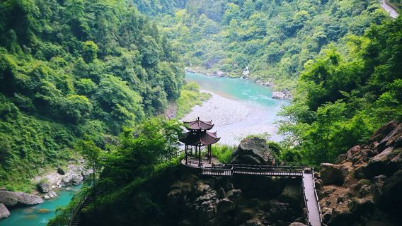 Tangya Tusi Jiangshan Golden Cave