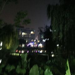 THREE ON HUJING User Photo