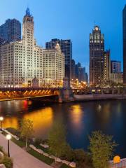 Michigan Avenue Bridge