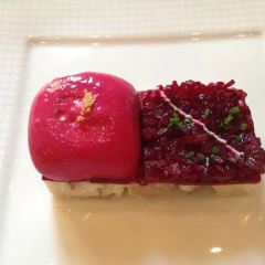 LE CINQ User Photo