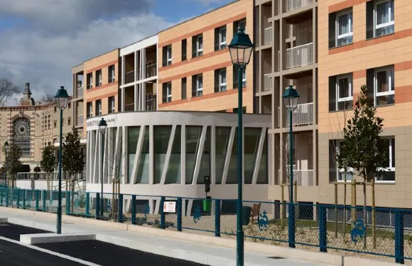 多米蒂斯三王花園酒店