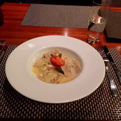 Orbit 360° Dining User Photo