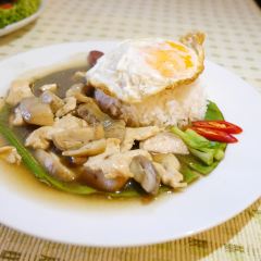 Hong Tauw Inn User Photo