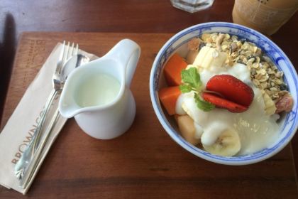 BROWN Coffee and Bakery