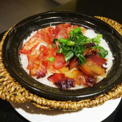 XiaoZi TaiTai (ZhongYang Main Street) User Photo