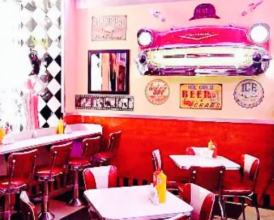 Domino Burger Diner