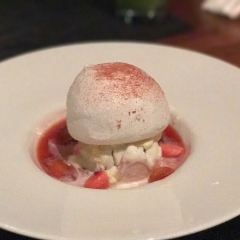 Orbit 360° Dining User Photo