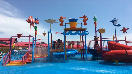 Xiangqian Shanzhuang Wolongwan Water Amusement Park