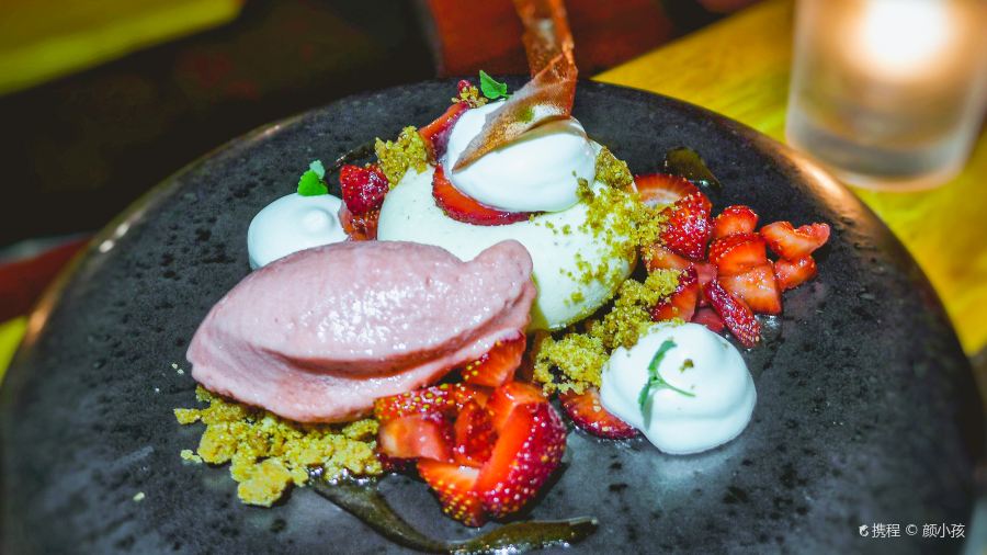 CUT by Wolfgang Puck