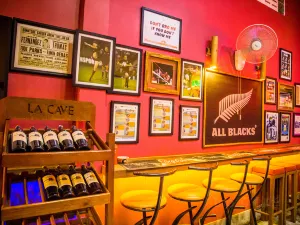 Jungle Burger Sports Bar & Bistro