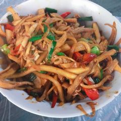 YI ZHAN DENG User Photo