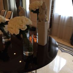 Sofitel Legend 1953 Lobby Bar User Photo