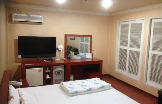 黛谷斯戴海瑞泰酒店