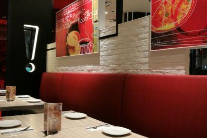 必胜客(大坪英利店)