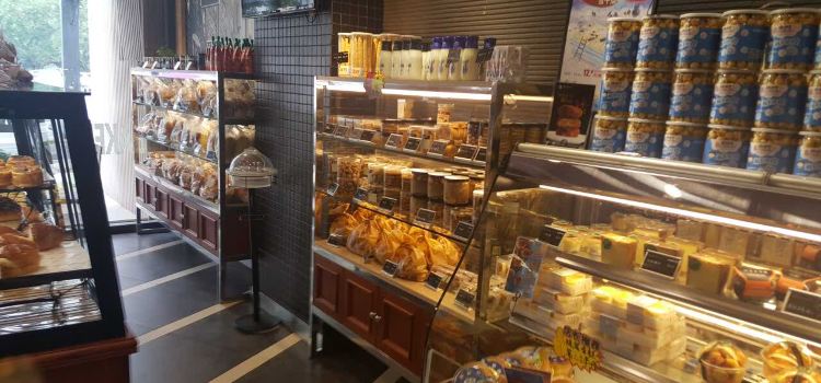 梁师傅蛋糕(滕州市龙泉店)