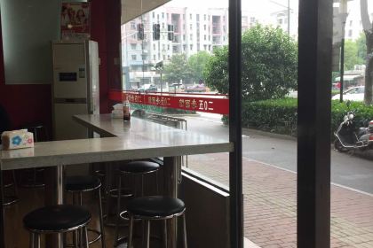 鐘福聚二0五老麵館