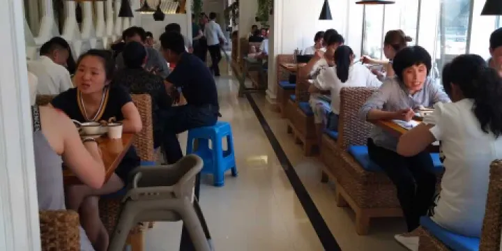 金佬館川菜（南陵店）