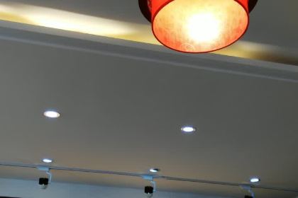 愛晚亭湖鮮食府