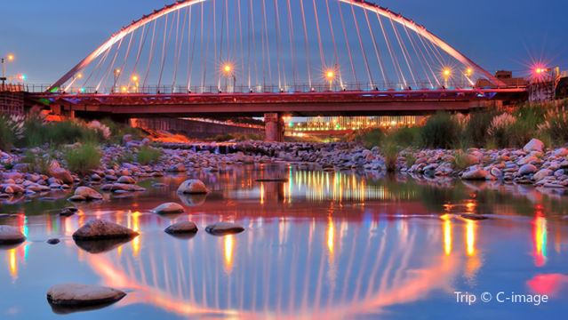 Dakeng Lovers Bridge