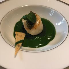 L'AMBROISIE User Photo