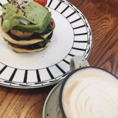 Le Monde Cafe User Photo