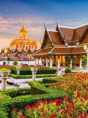 Wat Ratchanatdaram Woravihara (Loha Prasat)