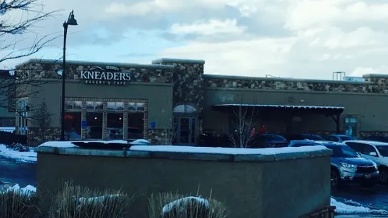 Kneader's Bakery & Cafe
