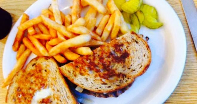 Hunter House Cafe