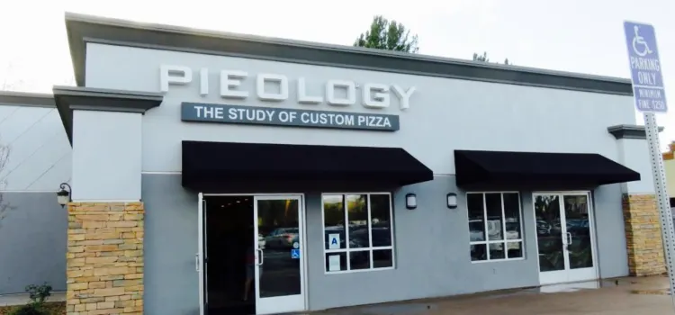 Pieology Pizzeria, Menifee