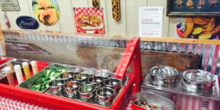 Robert's Fish N Tackle & Restaurant