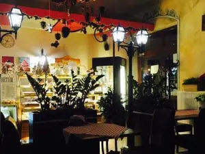 Cukiernia Restauracja Kawiarnia Jaga