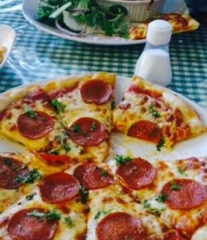 Devitas Pizzeria & Cafe