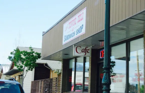 Lyl'Towne Deli & Sandwich Shop